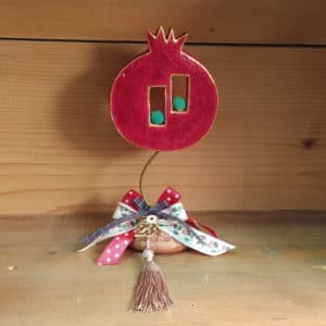 Χειροποίητο Eπιτραπέζιο Γούρι Ρόδι 23 από Τσιμέντο Κόκκινο 1