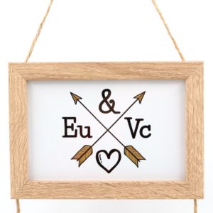 ξύλινη κρεμαστή κορνίζα